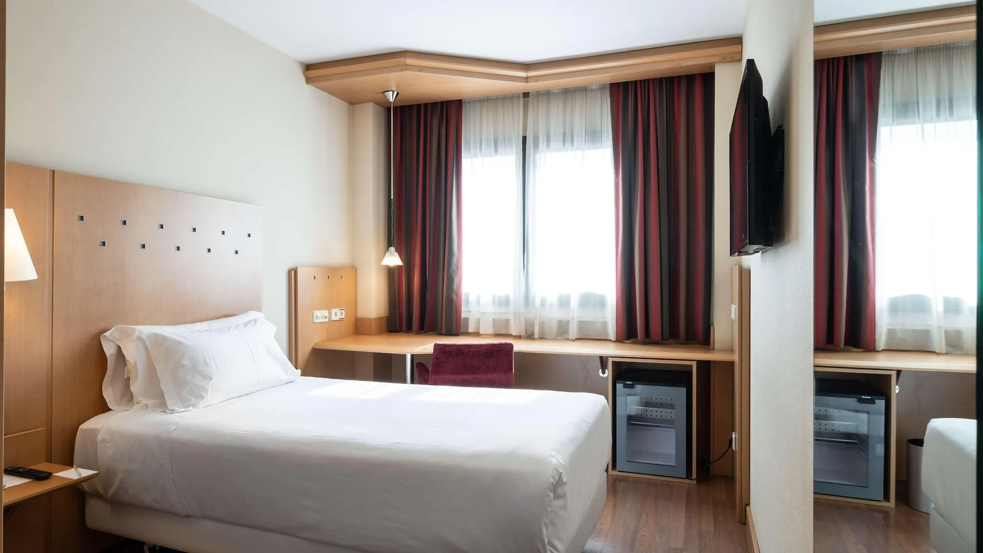 ****  Hotel Catalonia La Maquinista Barcelona España