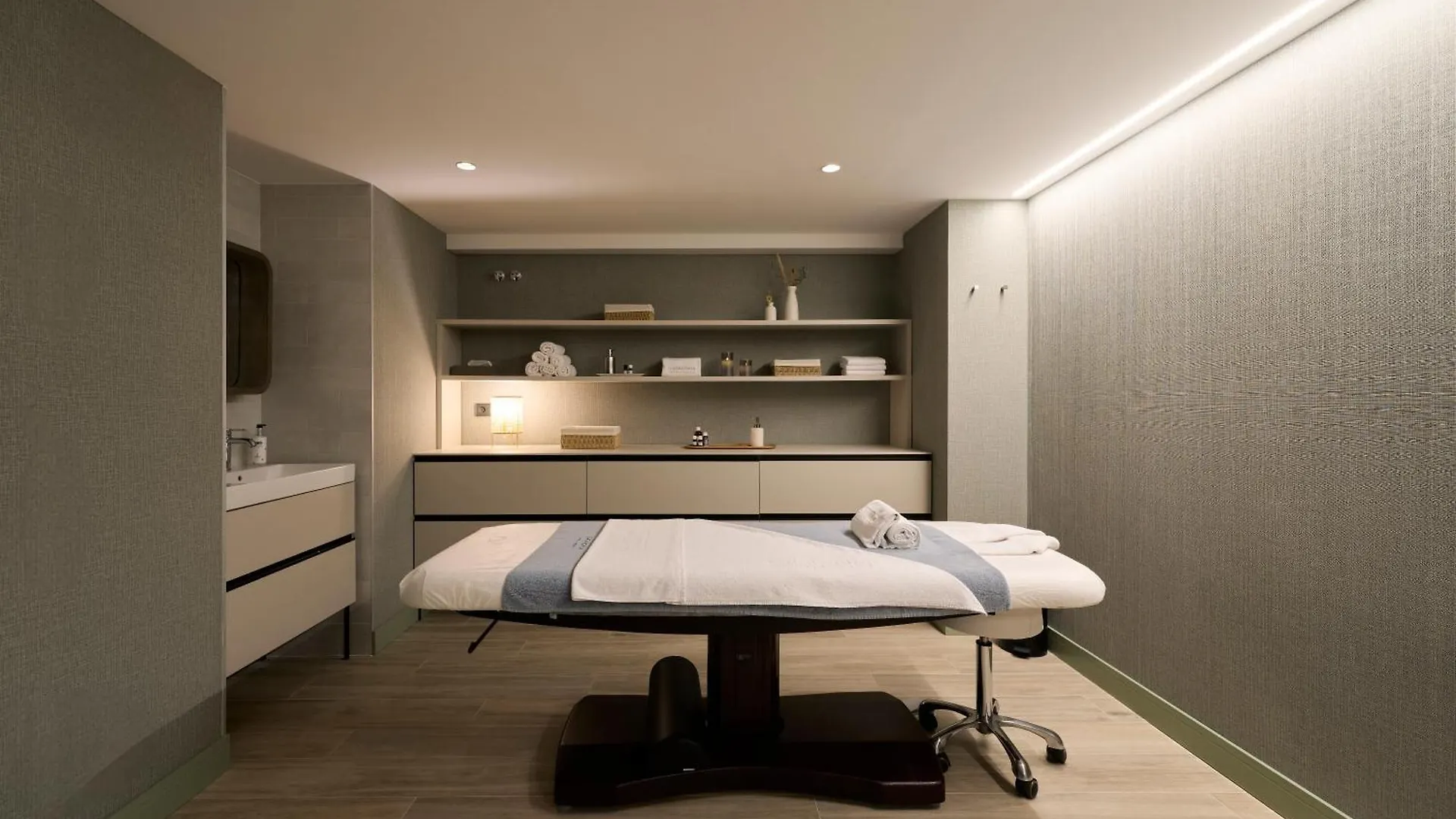 Catalonia La Maquinista Hotel Barcelona